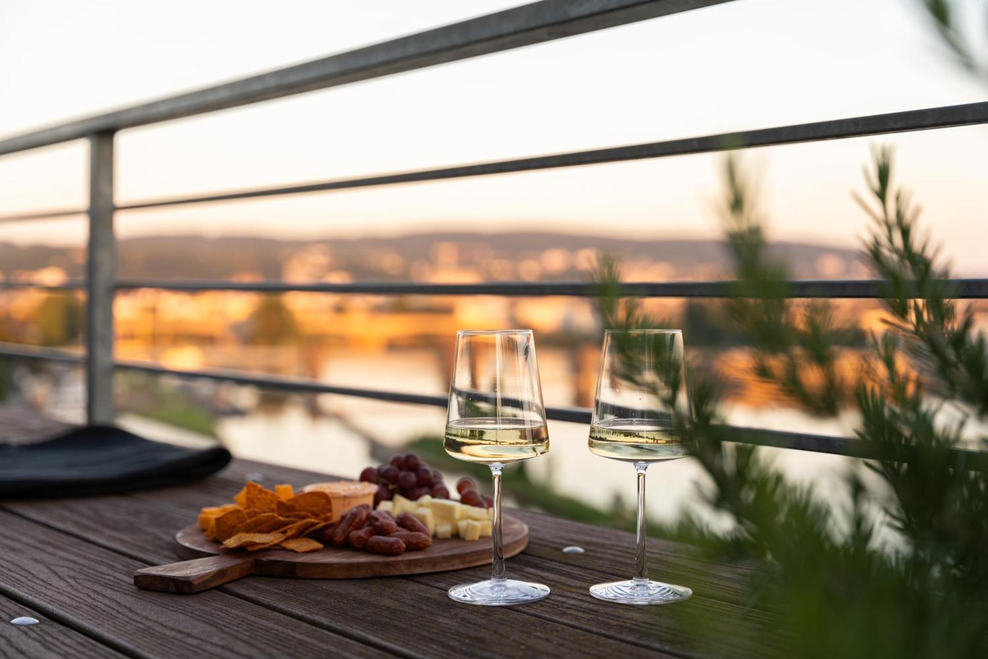 Penthouse Wohnung Mit Schoenem Moselblick In Metternich Coblenza Exterior foto