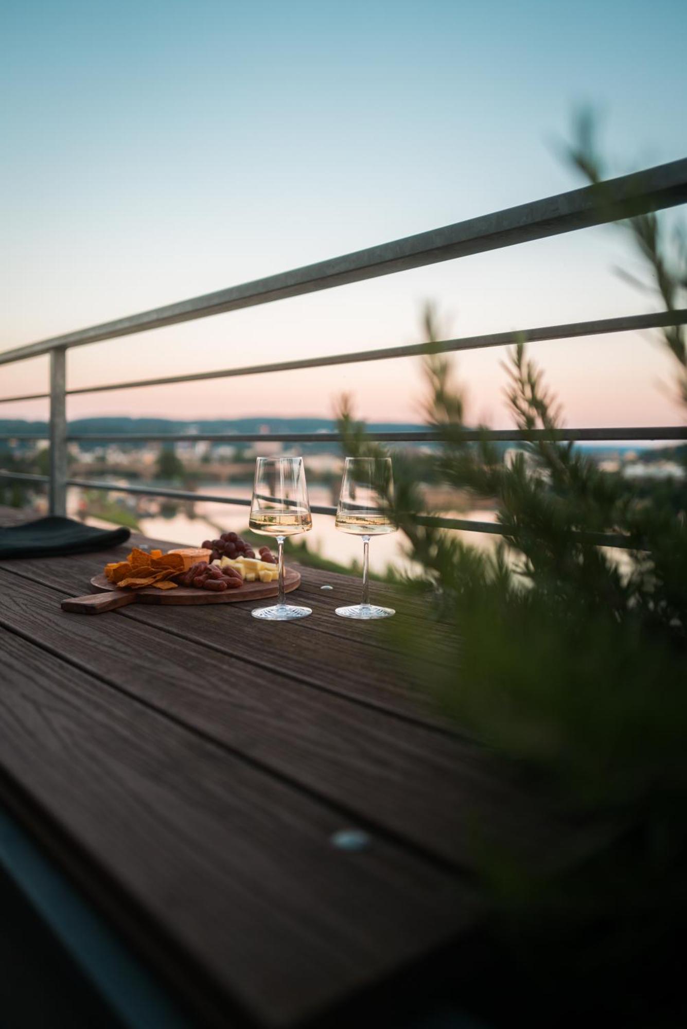 Penthouse Wohnung Mit Schoenem Moselblick In Metternich Coblenza Exterior foto