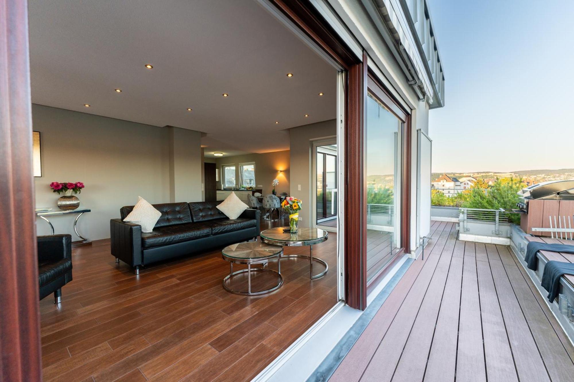 Penthouse Wohnung Mit Schoenem Moselblick In Metternich Coblenza Exterior foto