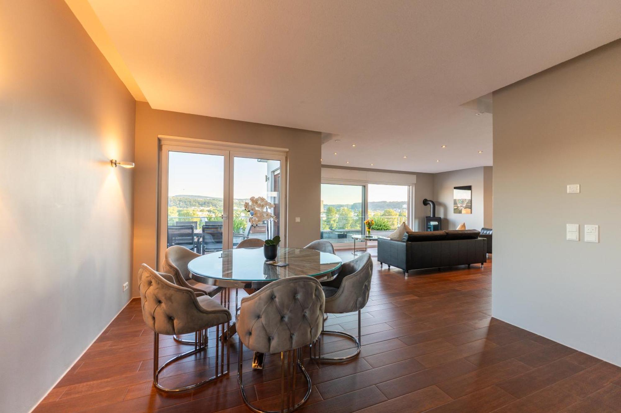 Penthouse Wohnung Mit Schoenem Moselblick In Metternich Coblenza Exterior foto