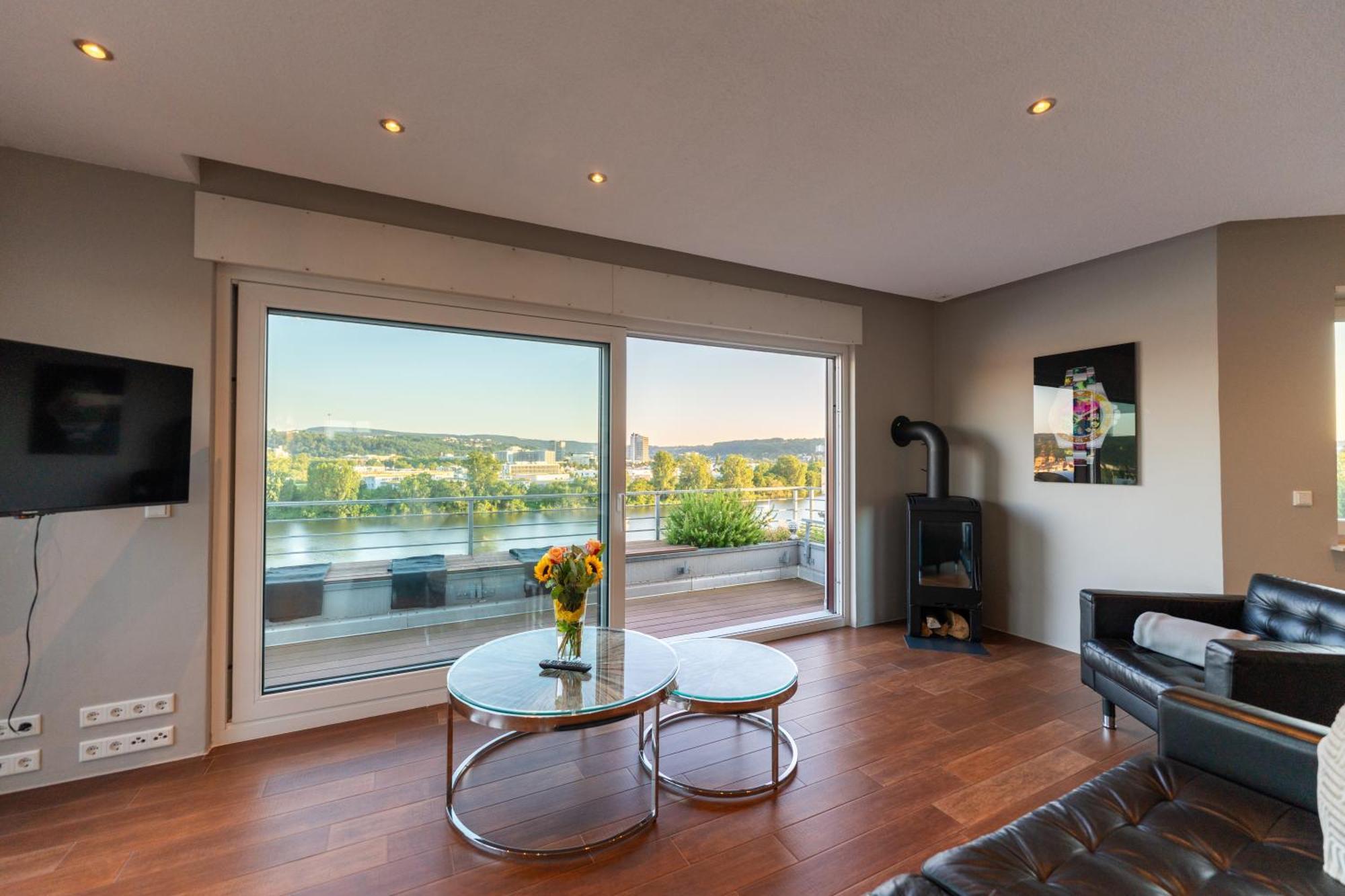 Penthouse Wohnung Mit Schoenem Moselblick In Metternich Coblenza Exterior foto