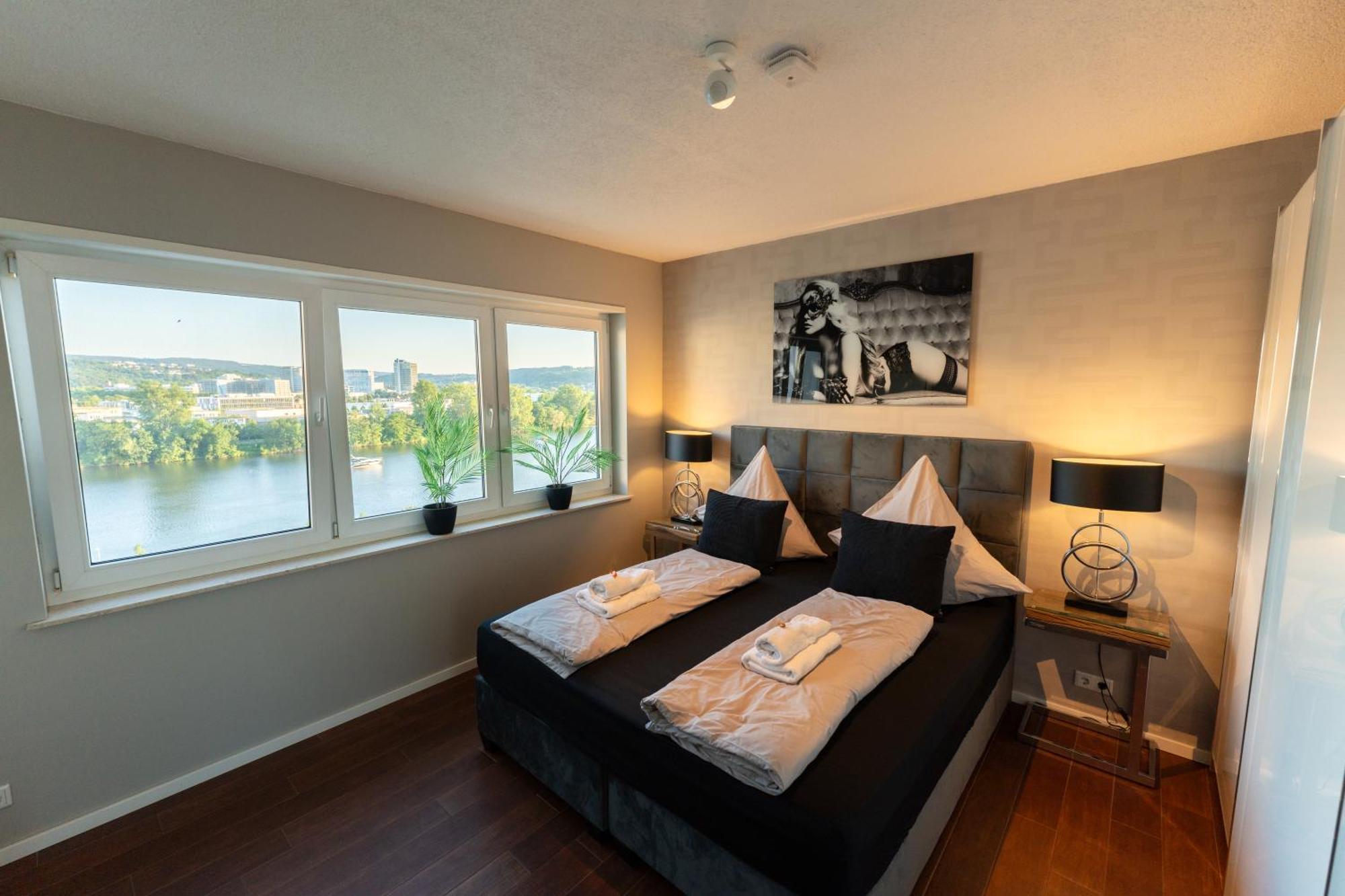 Penthouse Wohnung Mit Schoenem Moselblick In Metternich Coblenza Exterior foto